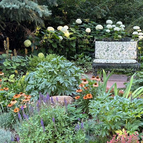 Gpod phipps2 2 flower garden seating area thumb 1x1.jpg